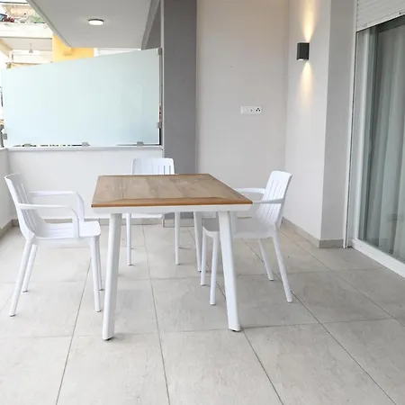 Faidra Apartments Néa Péramos Exterior foto