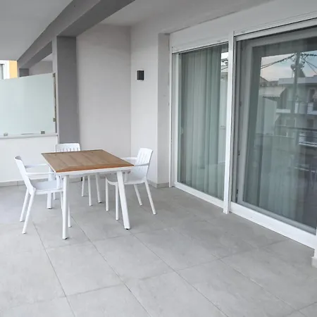 Faidra Apartments Néa Péramos Exterior foto