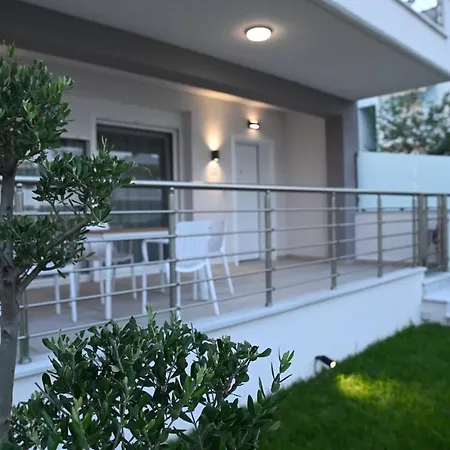 Faidra Apartments Néa Péramos Exterior foto