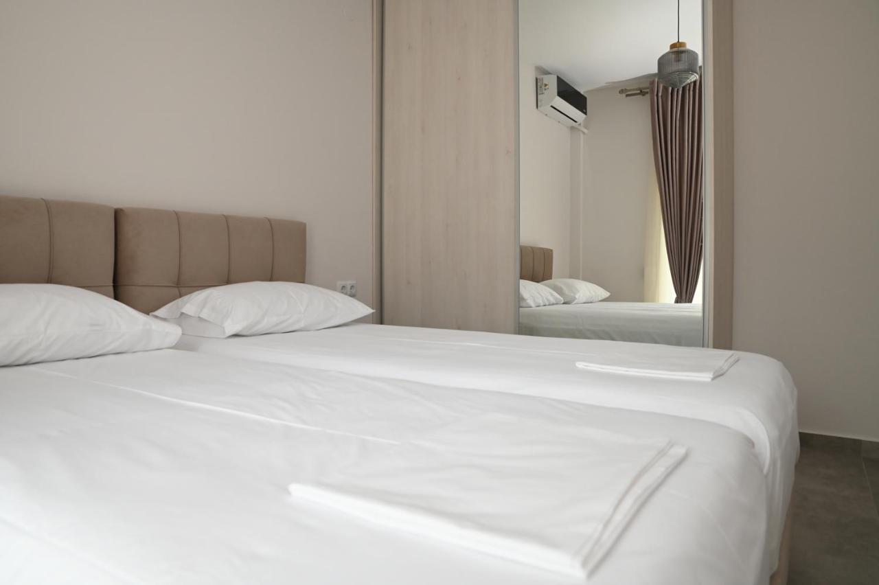 Apartment Faidra Néa Péramos